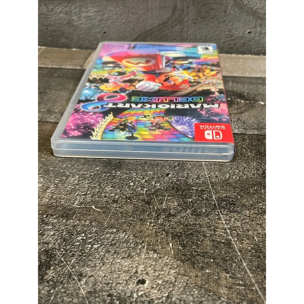 Mario Kart 8 Deluxe Nintendo Switch Physical Game HAC-P-AABPA Original Case